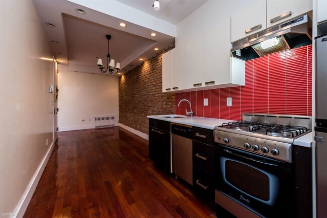Building Photo - 2 br, 1 bath  - 179 Knickerbocker Ave