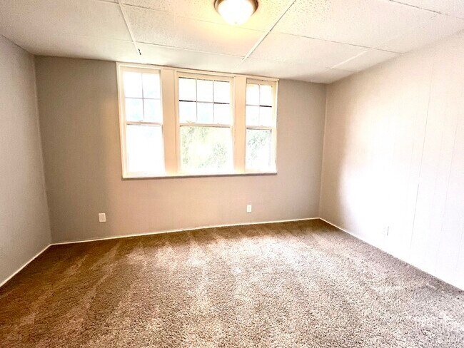 Foto del edificio - 1601 S Linwood Ave