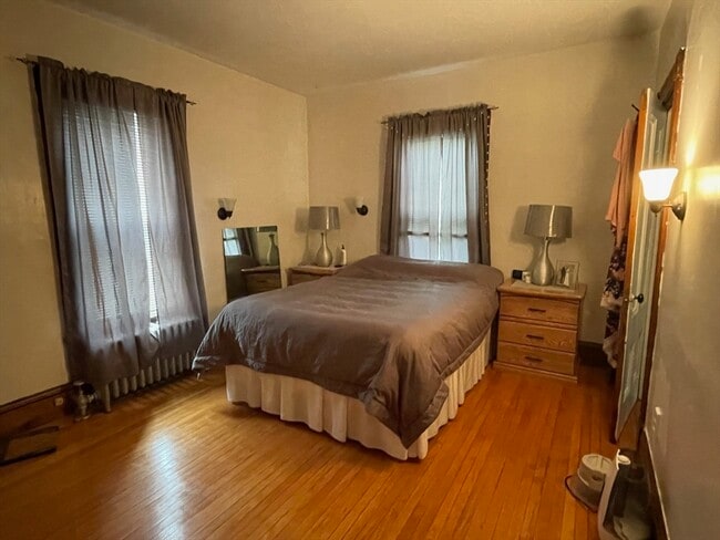 Building Photo - 35 Almont St