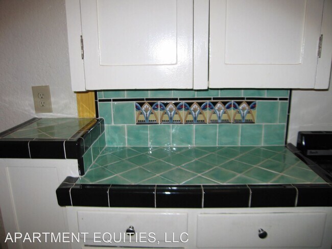 Foto del edificio - 607 S Cloverdale Ave