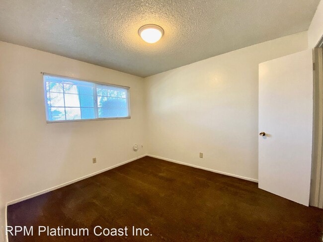 Building Photo - 2 br, 1 bath House - 25 W. San Jose Ave.