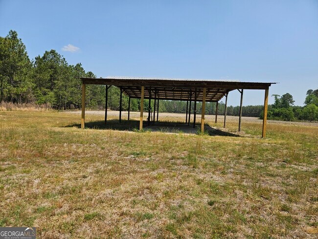 Foto del edificio - 647 Buck Creek Rd