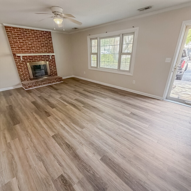 Photo - 2903 Cedar Creek Rd Townhome