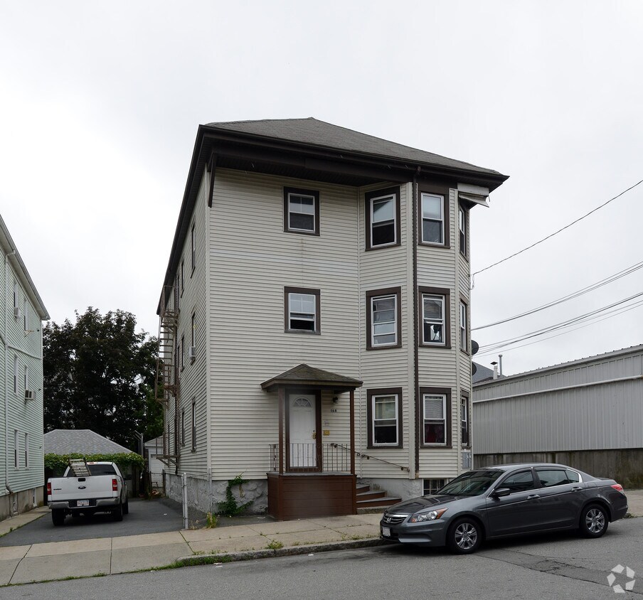 Foto del edificio - 168 Tinkham St