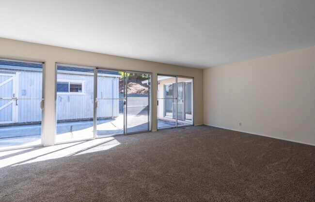 Foto del edificio - 800 Oddstad Blvd