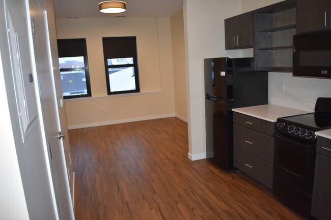 Building Photo - The Norwood Apartments