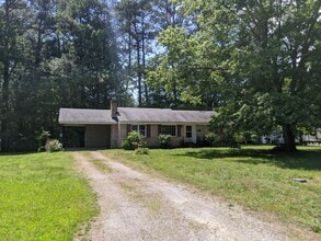 Building Photo - 318 Jasper Ln