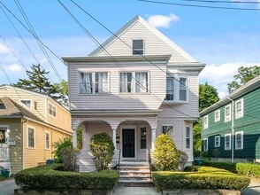 Building Photo - 44 Greenleaf Ave
