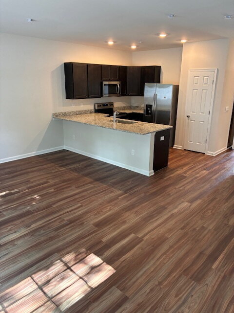 Foto del edificio - "Charming 3-Bed, 2-Bath Home on College Dr...