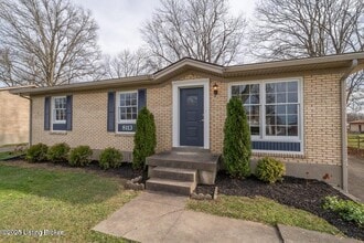 Building Photo - 8113 Clematis Ln