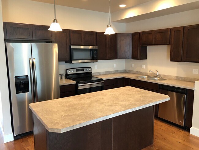 Foto del edificio - 3360 Davis Ln