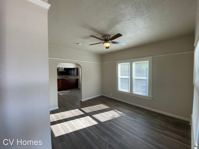 Foto del edificio - 2 br, 2 bath House - 622 N. Palm Ave.
