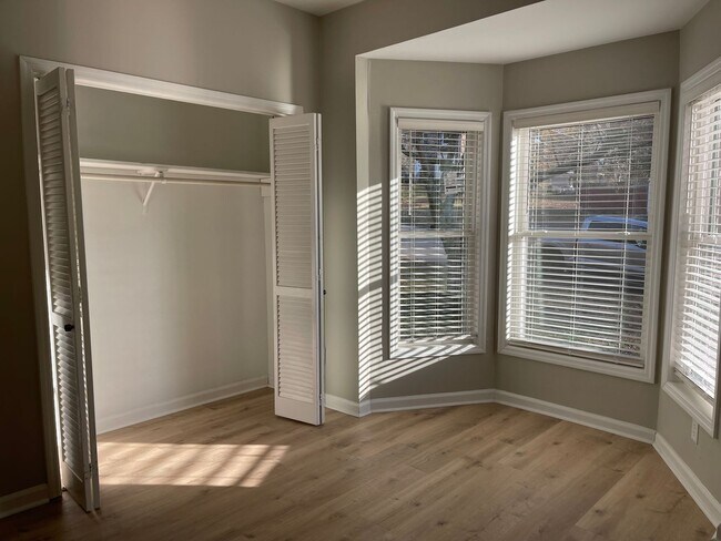 Foto del edificio - Centrally located to BNA, Percy Priest Lak...