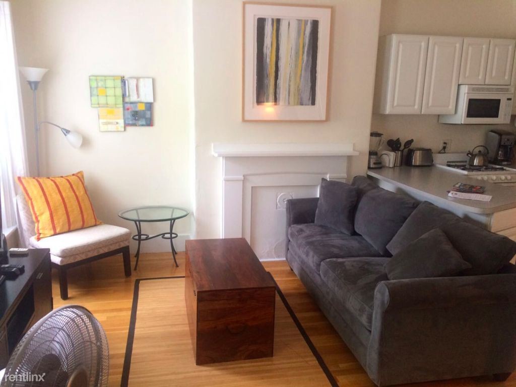 Primary Photo - 10 E Exchange St