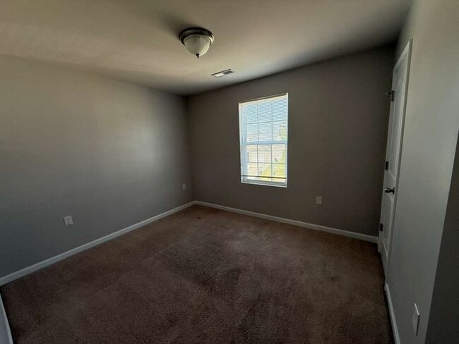 Building Photo - 717 Trap Shooter Cir