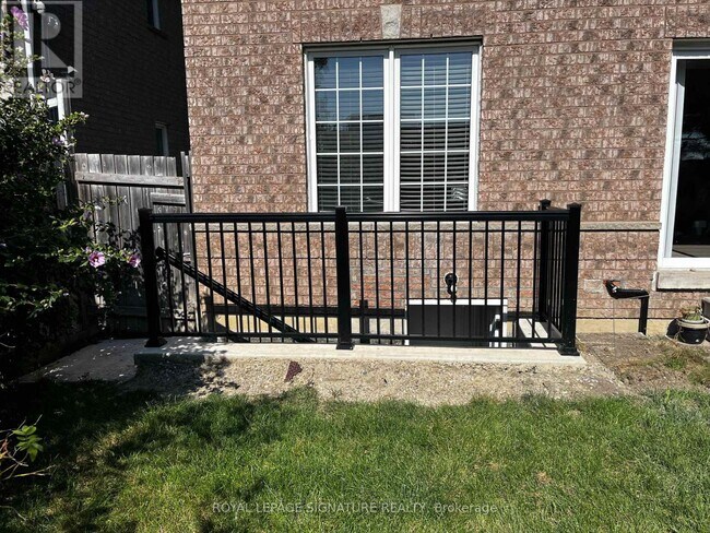 Building Photo - 21 Sewells Ln