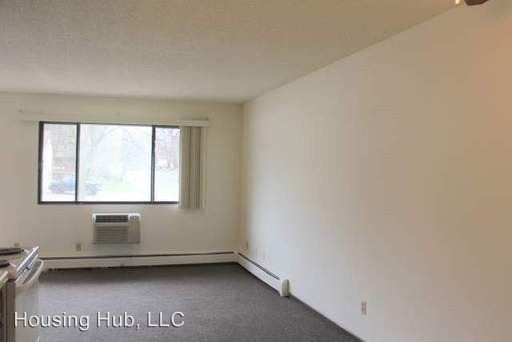 Building Photo - 1439 Case Ave E