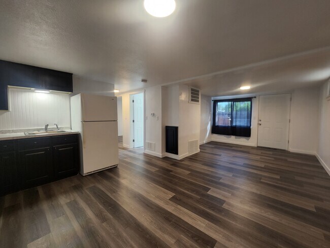 Foto del edificio - Harris Apartments