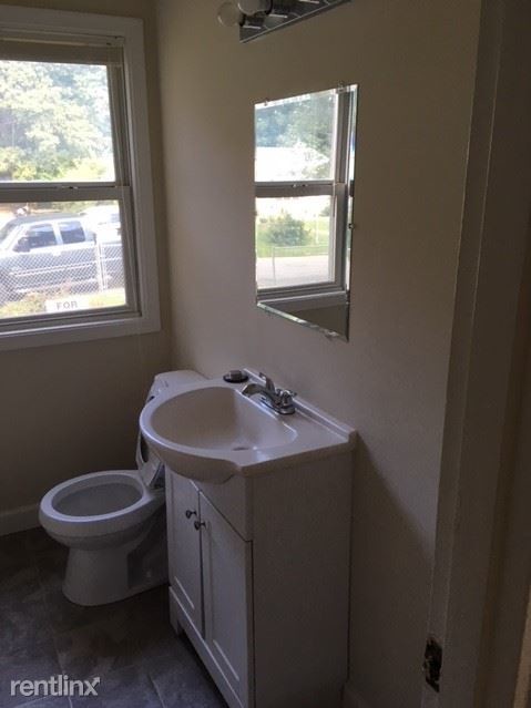 Building Photo - 3 br, 1 bath House - 21690 Enterprise Rd