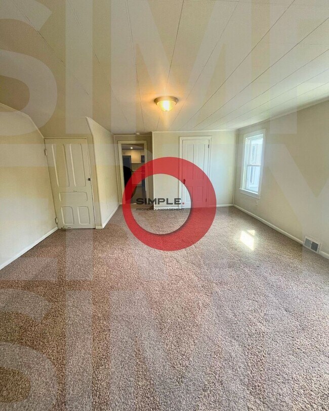 Foto del edificio - 392 N Charlotte St