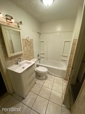 Building Photo - 2 br, 1 bath 4plex - 2303 West McKinley Av...