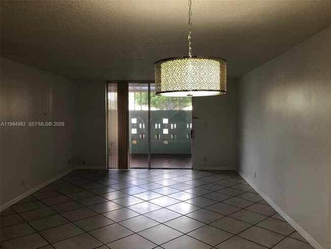 Building Photo - 404 NW 68th Ave