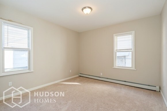 Building Photo - 1618 Bayview Ave