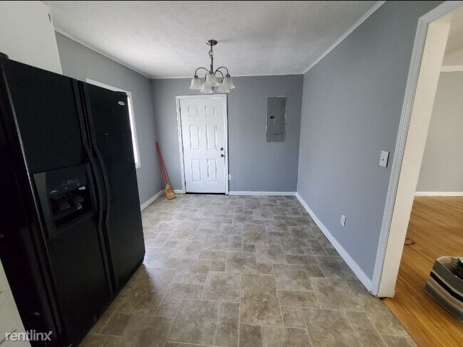 Building Photo - 3 br, 2 bath House - 104 Fox Terrace Rd