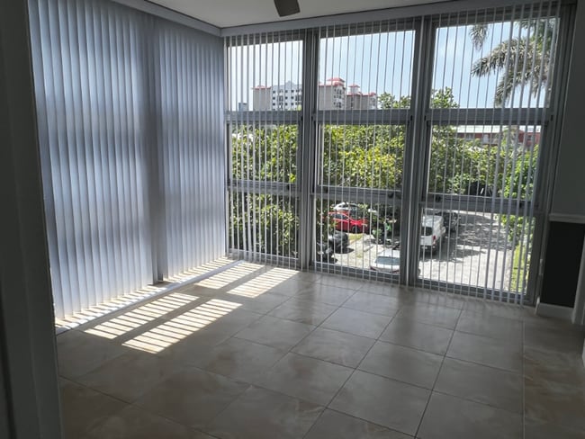 Building Photo - 525 N Ocean Blvd