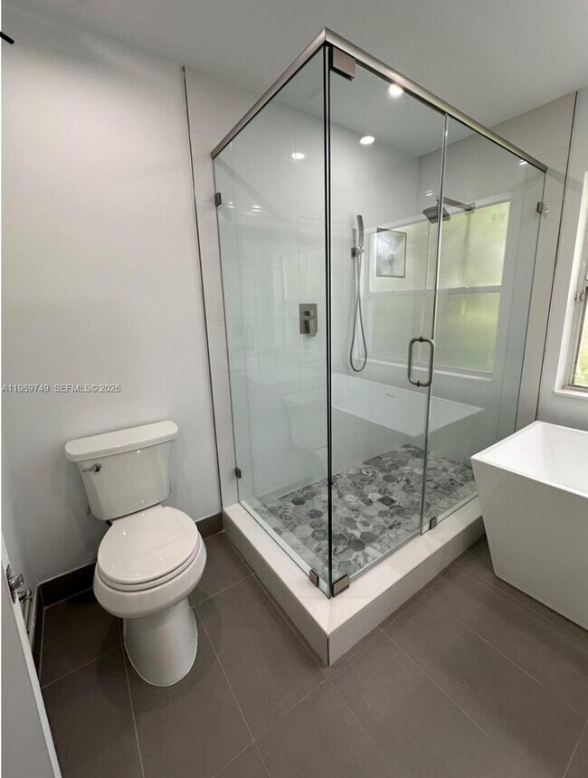 Building Photo - 4021 SW 153rd Ave