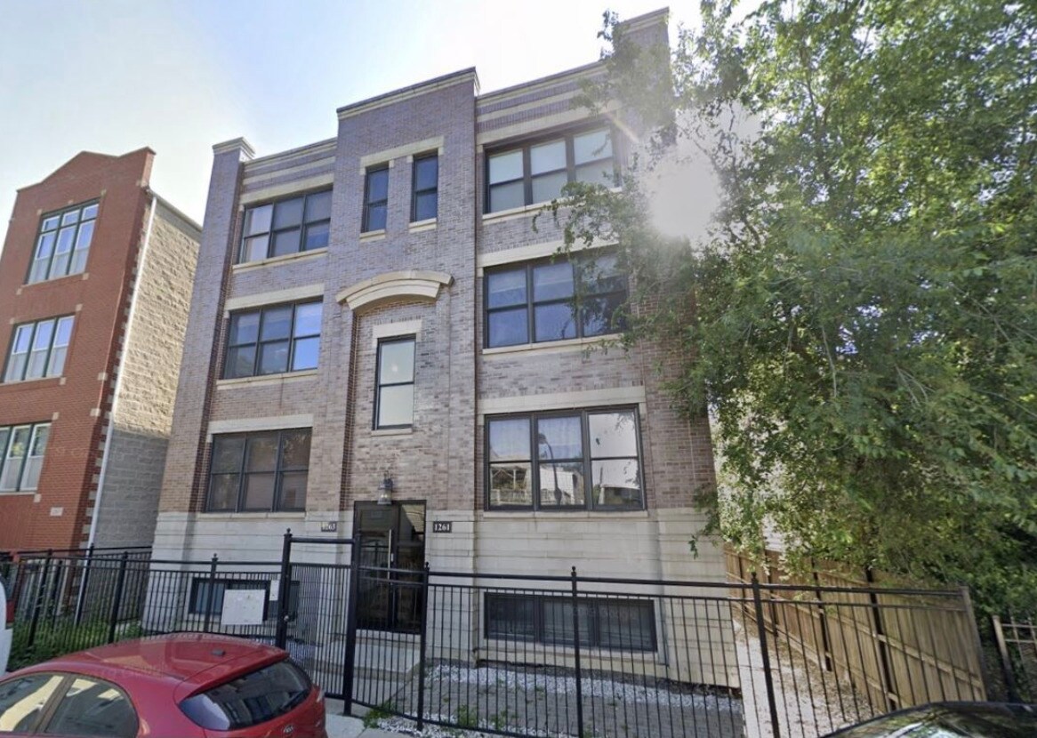 Primary Photo - 1261 N Honore St