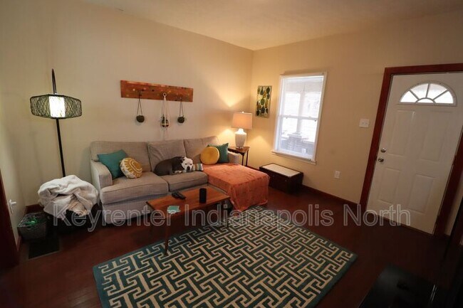 Foto del edificio - 910-912 N Tacoma Ave