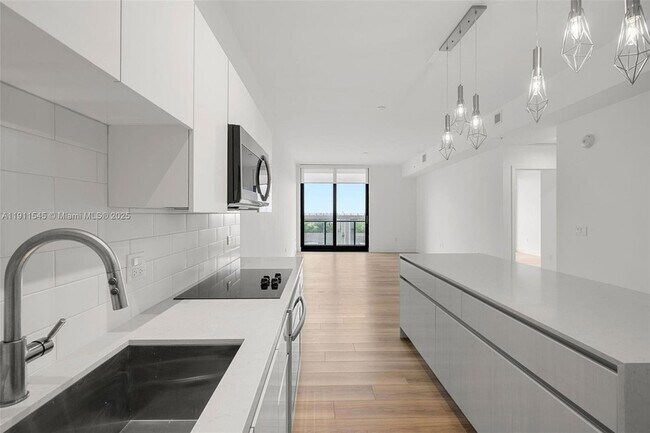 Building Photo - 101 Diplomat Pkwy