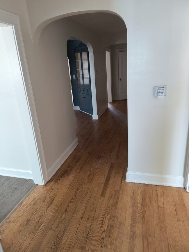 Hallway - 140 W North St