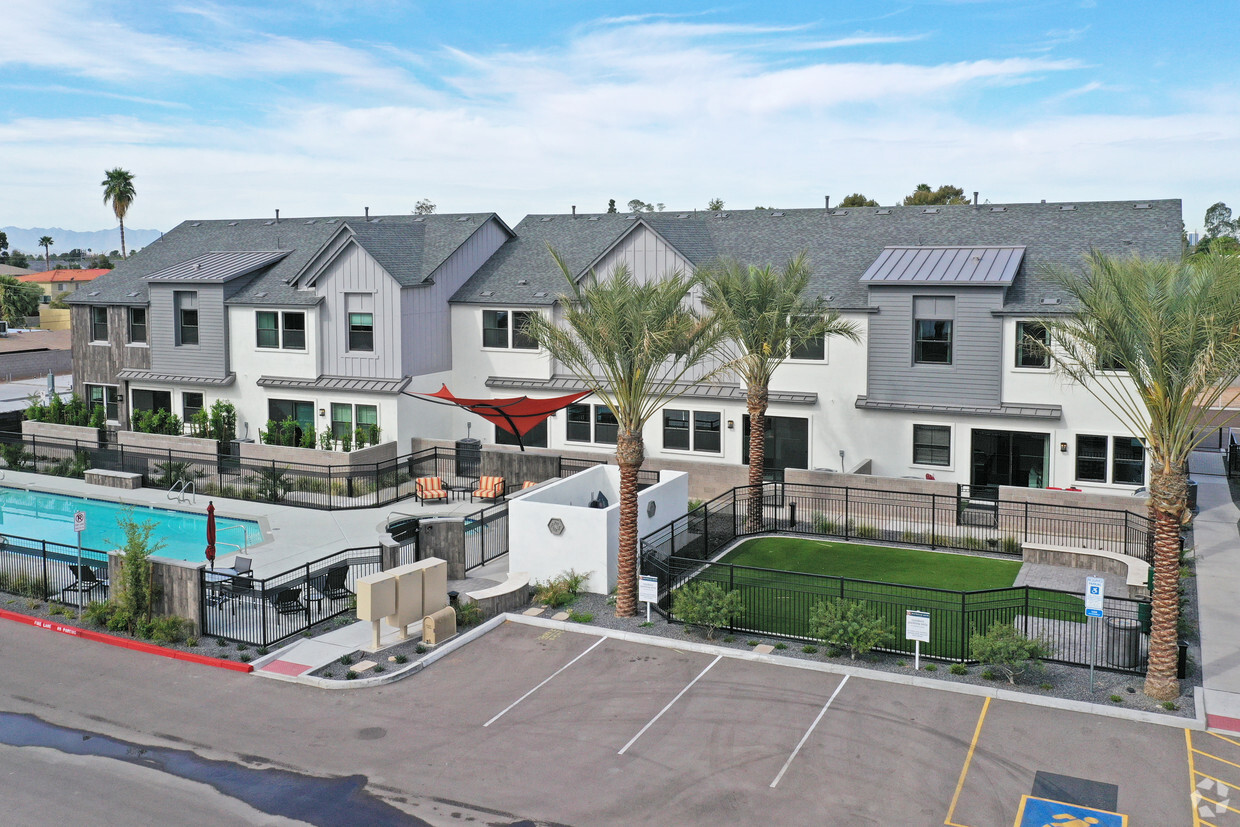 Foto del edificio - Mulberry Park Townhomes