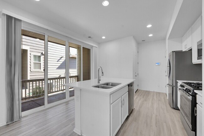Foto del edificio - $2,750.00 - 3 Bedrooms, 3 Bathrooms, Singl...