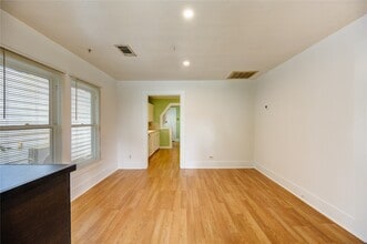 Building Photo - 511 Fugate St