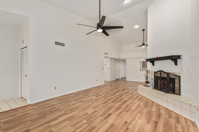 Building Photo - 1550 N Stapley Dr
