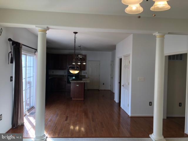 Foto del edificio - 11006 Copeland Ct