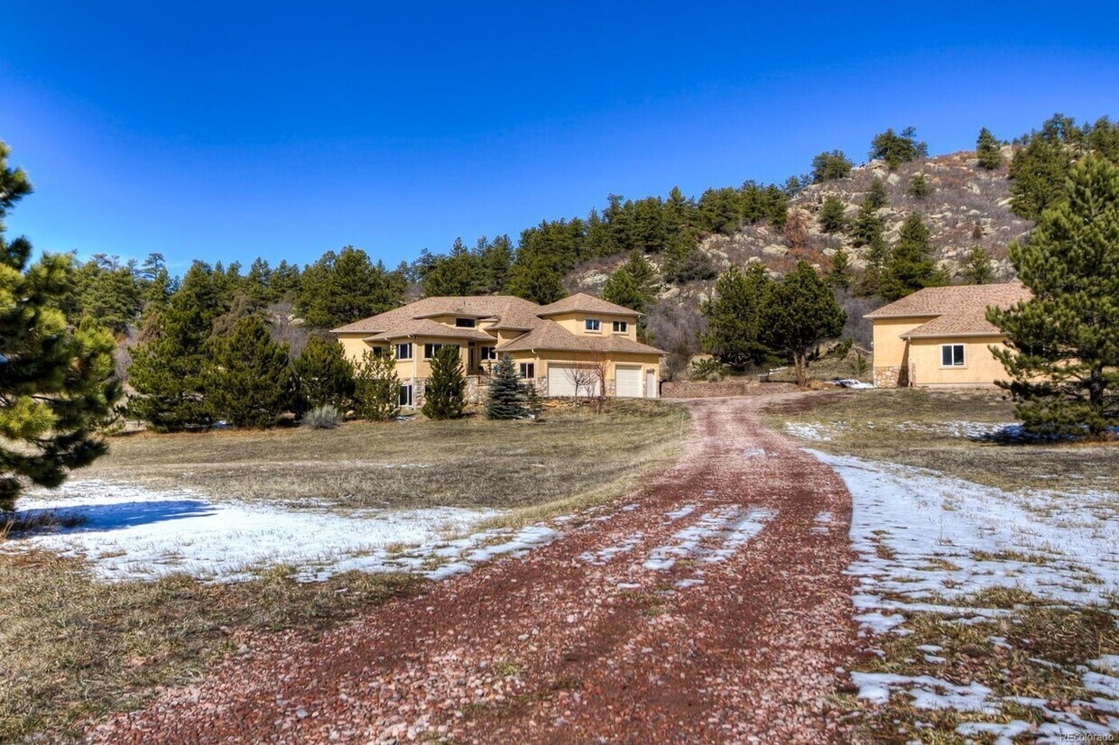 Primary Photo - 2465 Tenderfoot Dr