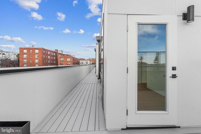 Foto del edificio - 1417 Belmont St NW