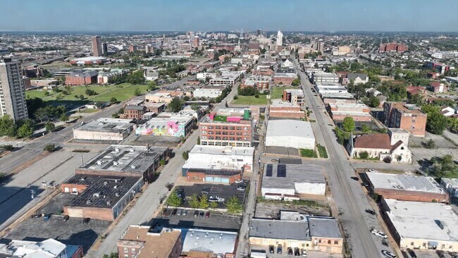  - Oakland Apartments