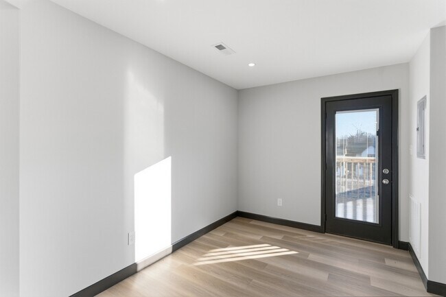 Foto del edificio - Delaney Way - 107