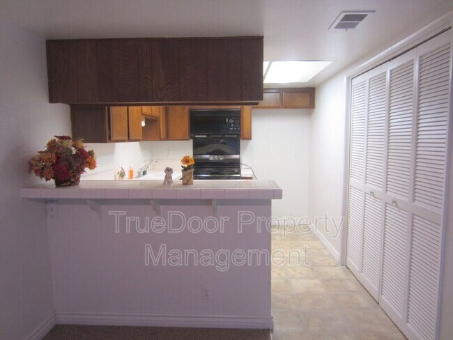 Foto del edificio - 12724 Pinehurst Ct