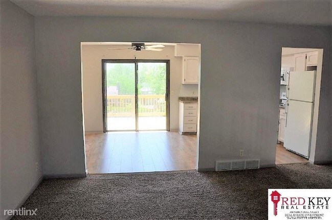 Building Photo - 4 br, 3 bath House - 4821 Aspen Dr
