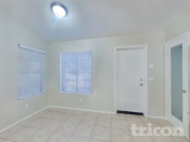 Foto del edificio - 2601 S 79th Dr