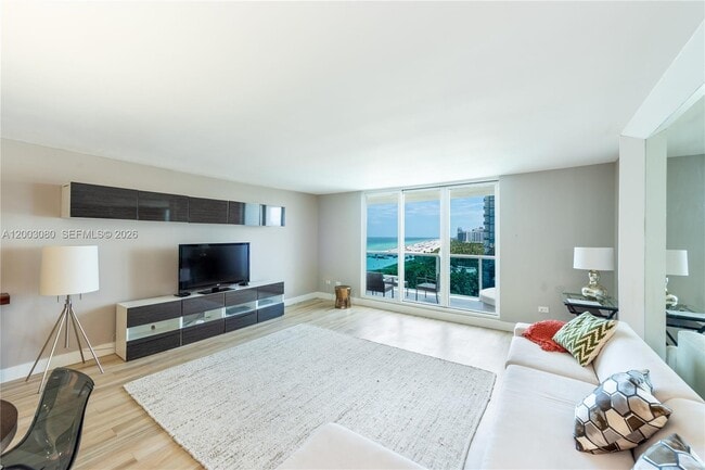 Building Photo - 2301 Collins Ave