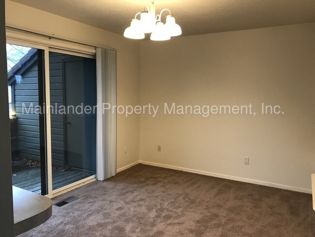 Building Photo - 6236 Meridian Cir
