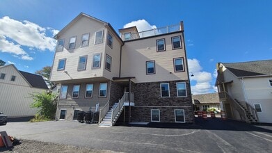 Building Photo - 25 S 2nd St