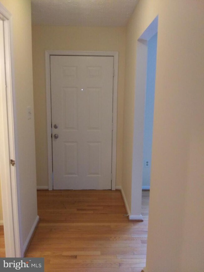 Building Photo - 175 Azalea Ct